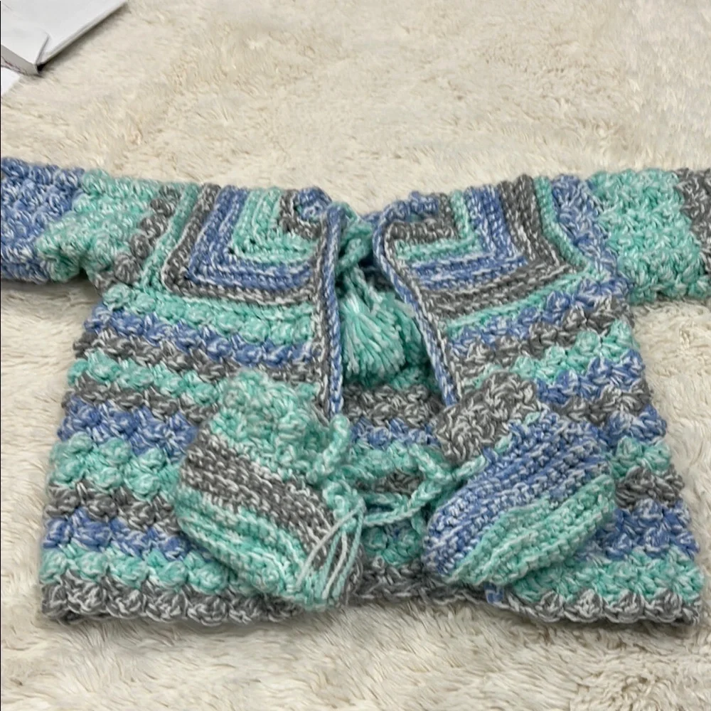Handmade Crochet Baby Sweater with Booties… Granny Stitch Pattern